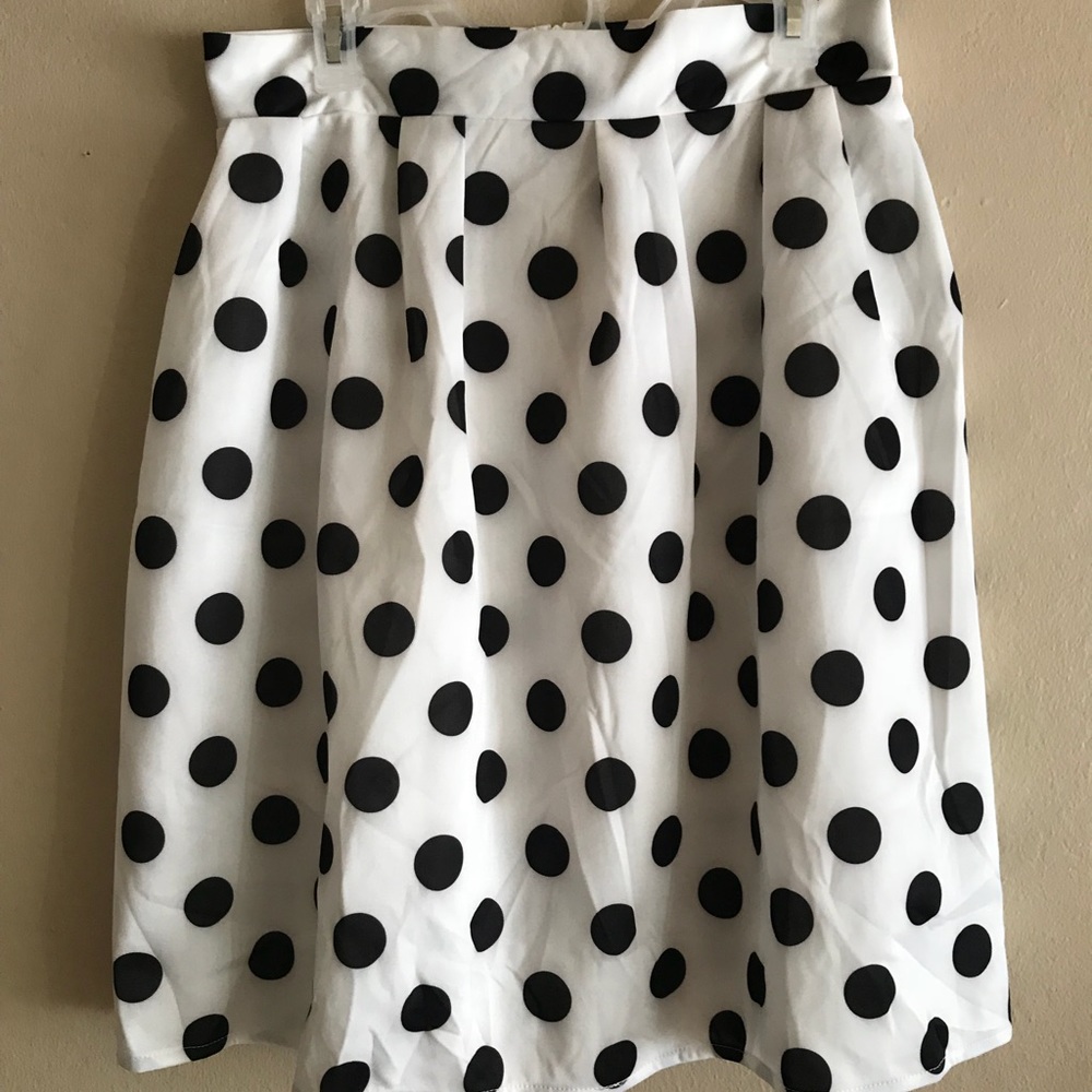 Black White Polka dot skirt